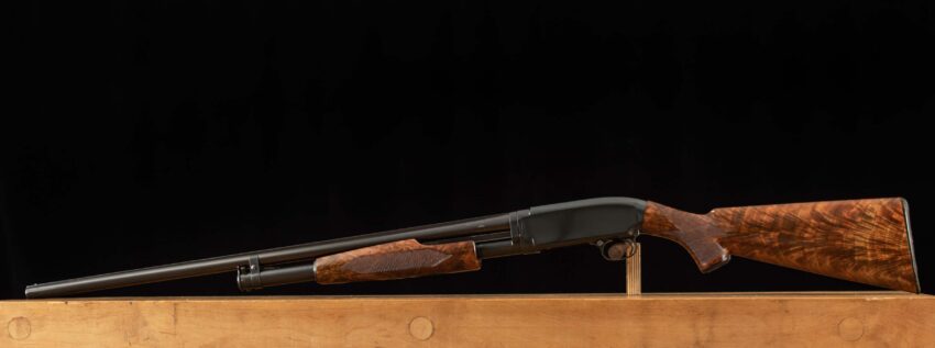 Winchester Model 12, 20 Gauge - 99%, STUNNING WOOD