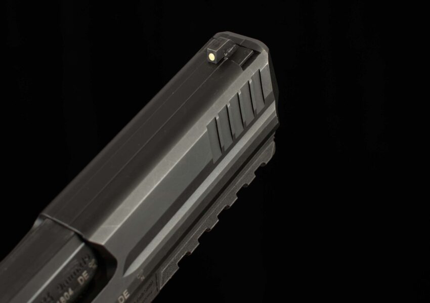 Heckler & Koch P30L 9mm – DA/SA, CASE, TWO 17RND MAGS, ACCESSORIES