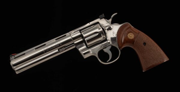 Colt Python .357 - 1985, STAINLESS STEEL, 99%, WALNUT GRIPS