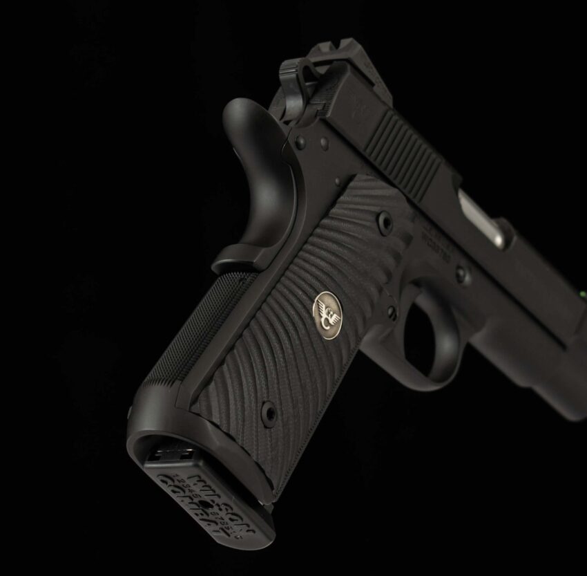 Wilson Combat Tactical Carry .45ACP - AS NEW, 8 MAGS