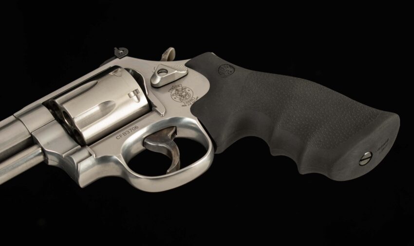 Smith & Wesson Model 686-6, .357MAG - ORIGINAL CASE, 99%+, MIRROR BORE