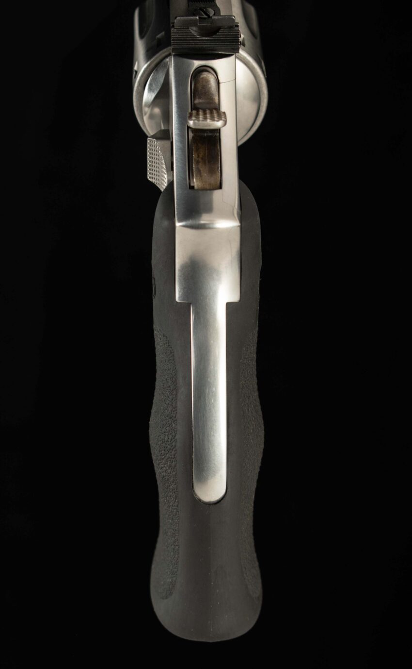 Smith & Wesson Model 617-6, .22LR - MIRROR BORE, 99% FACTORY, CASED