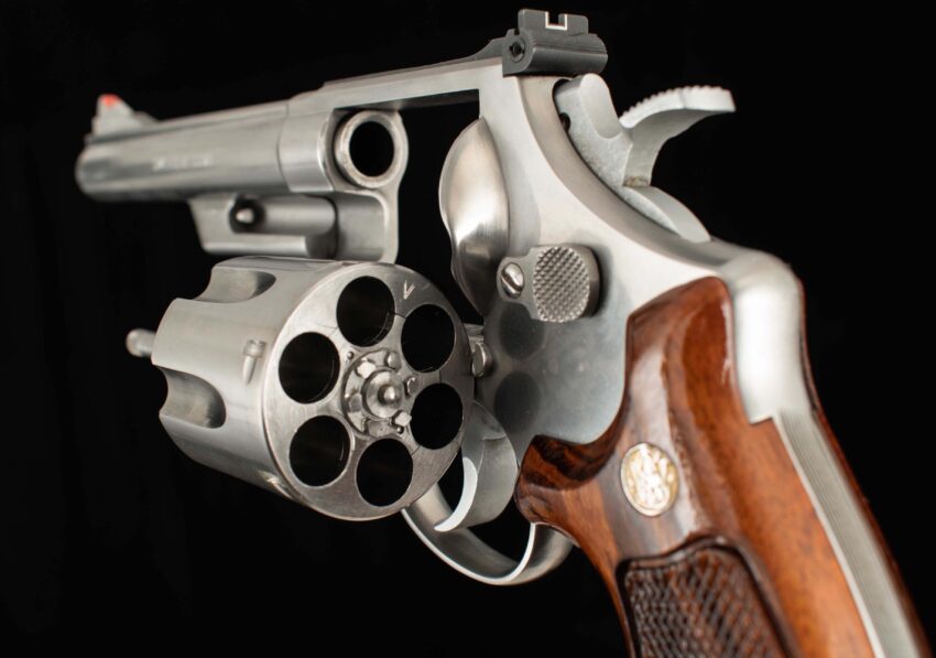 Smith & Wesson Model 629-1 .44 Magnum – 1983, STAINLESS STEEL