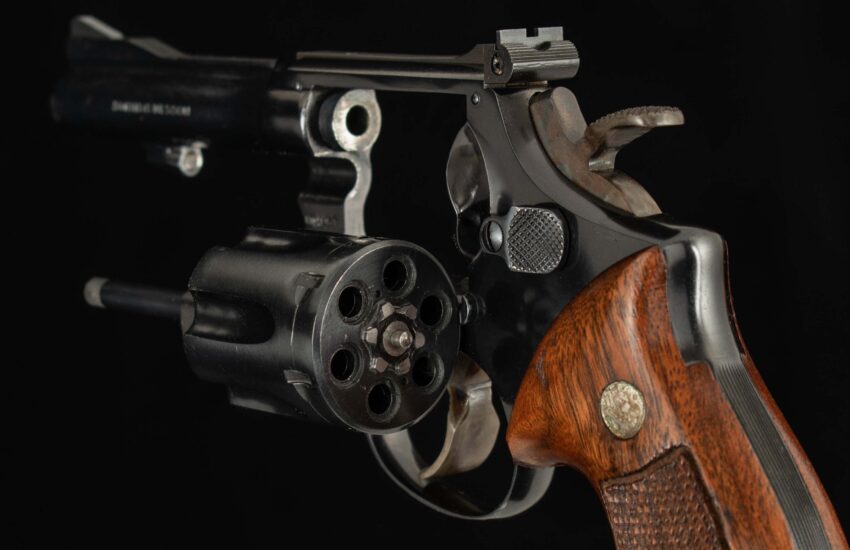 Smith & Wesson Model 18, .22LR - 1958, 98%, MIRROR BORE, 4” BARREL