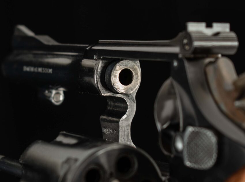 Smith & Wesson Model 18, .22LR - 1958, 98%, MIRROR BORE, 4” BARREL