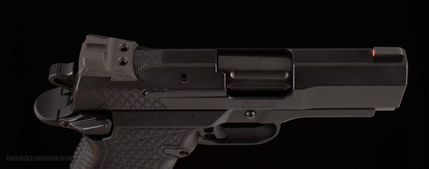Wilson-Combat-9mm-SFX9-VFI-SIGNATURE-BLACK-EDITION-AMERIGLO-TRITIUM-vintage-firearms-inc_102118985_903_4FBB834EABB4610A