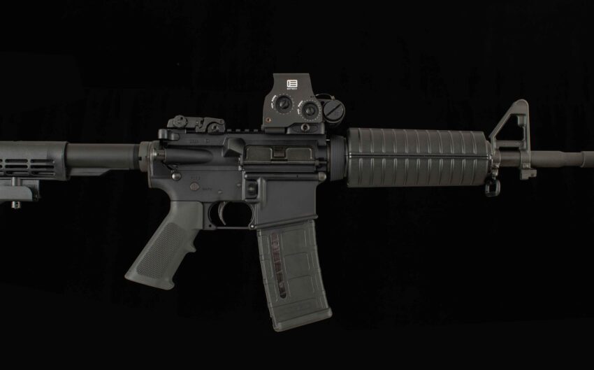 Colt M4 5.56mm - EOTECH HOLOGRAPHIC EXPS2 SIGHT, BOXED