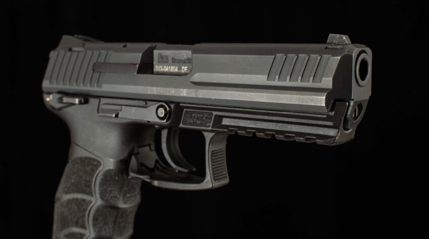 Heckler & Koch P30L 9mm – DA/SA, CASE, TWO 17RND MAGS, ACCESSORIES